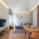 Prime Riverside Appartement *