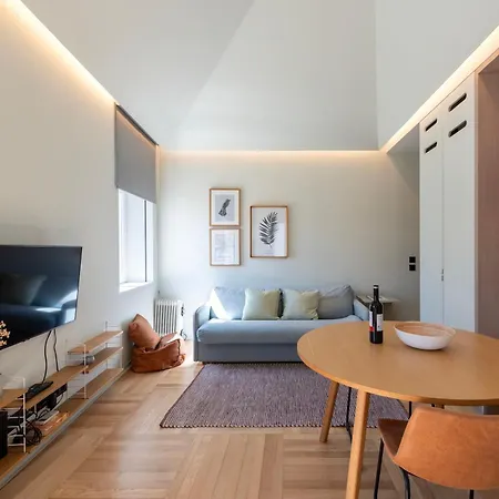 Prime Riverside Apartment *